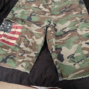 Ralp Lauren Camo cargo shorts